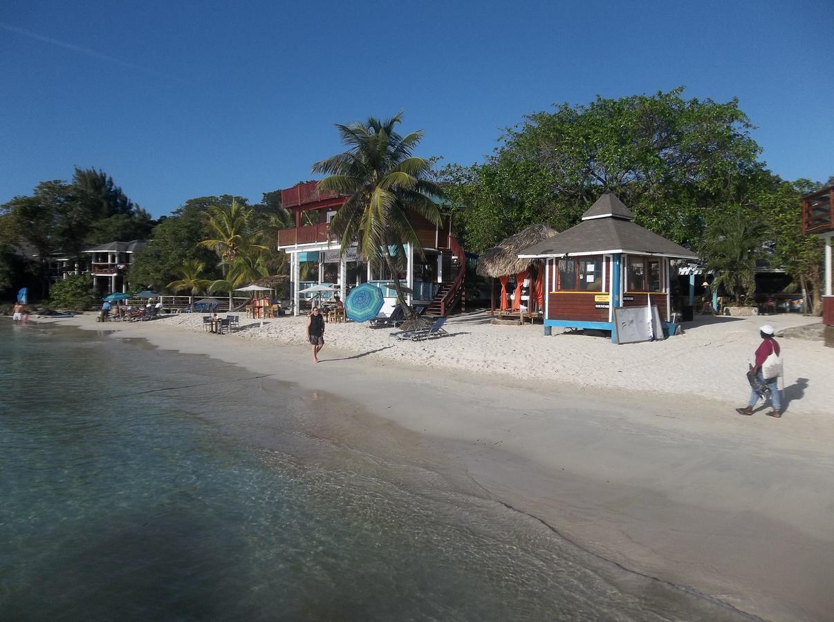 Fosters West Bay Resort Exterior foto